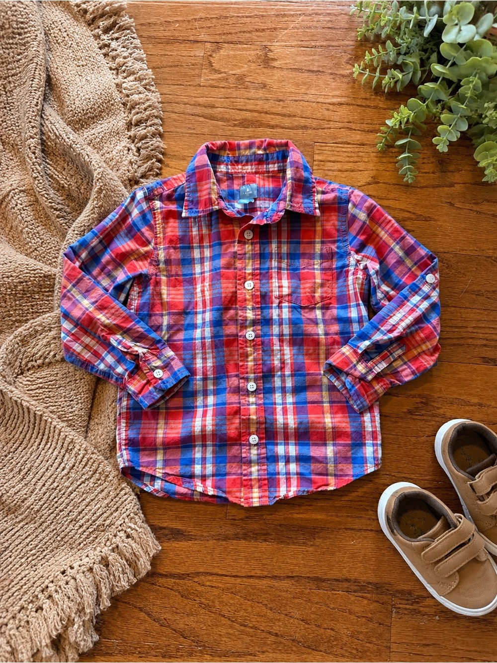 GAP Red and Blue Plaid Button-Down Shirt